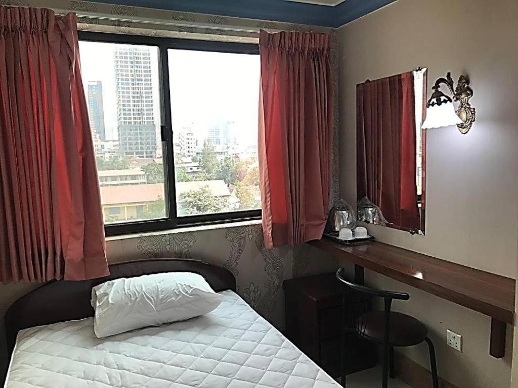 Galaxy Rs Hotel Phnom Penh Zewnętrze zdjęcie
